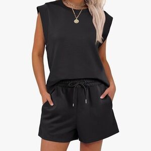 Women’s Short Set Black Size Medium